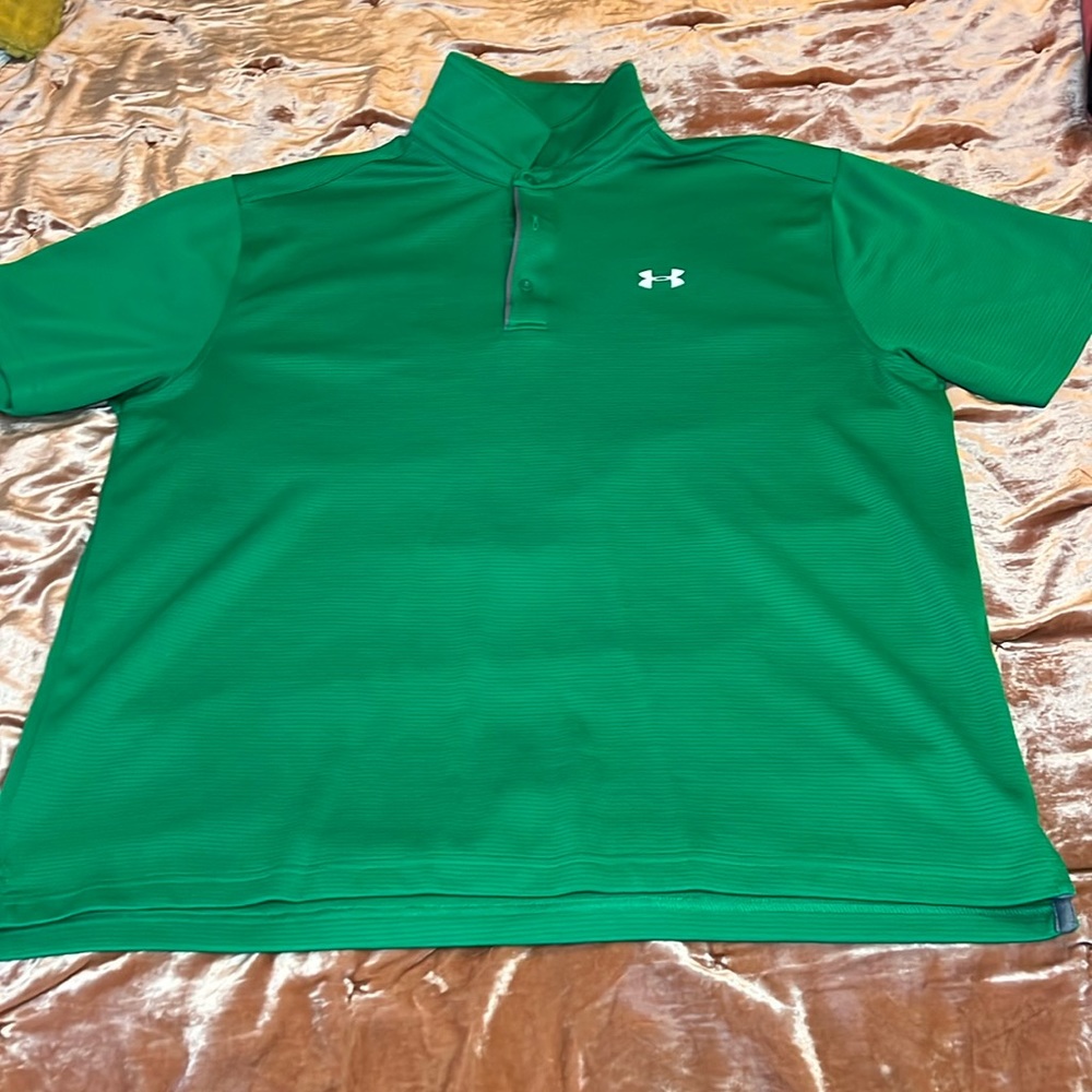 Under Armour polo. Kelly green XL loose fit. New condition